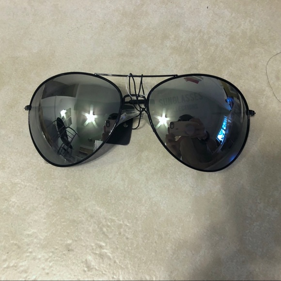 🆕 Oversized Mirror Aviators - Picture 8 of 8
